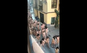 amateur-japanese-babes-walking-naked-around-town