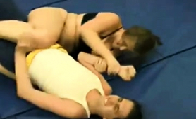 Chubby Female Wrestler Shows Her Tricks To A Skinny Guy